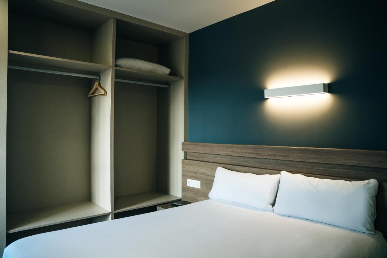 Hotel Alda Estacion Понтеведра Екстериор снимка